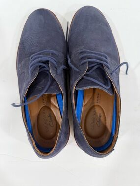 Clarks Men’s Navy Suede Chukka Boots